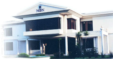 Noon — photograph 1